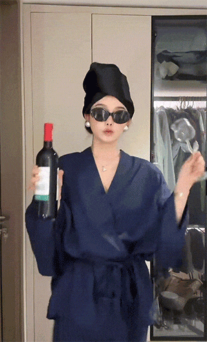 好？10分钟轻松养成女明星「绸缎发」澳门新葡京入口洗完头自然风干还是吹干(图10)