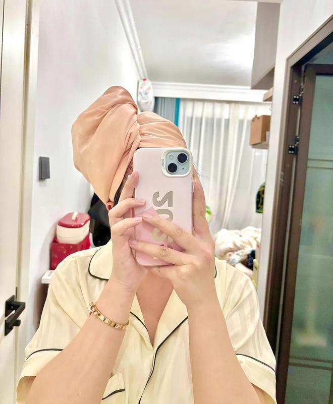 好？10分钟轻松养成女明星「绸缎发」澳门新葡京入口洗完头自然风干还是吹干(图15)